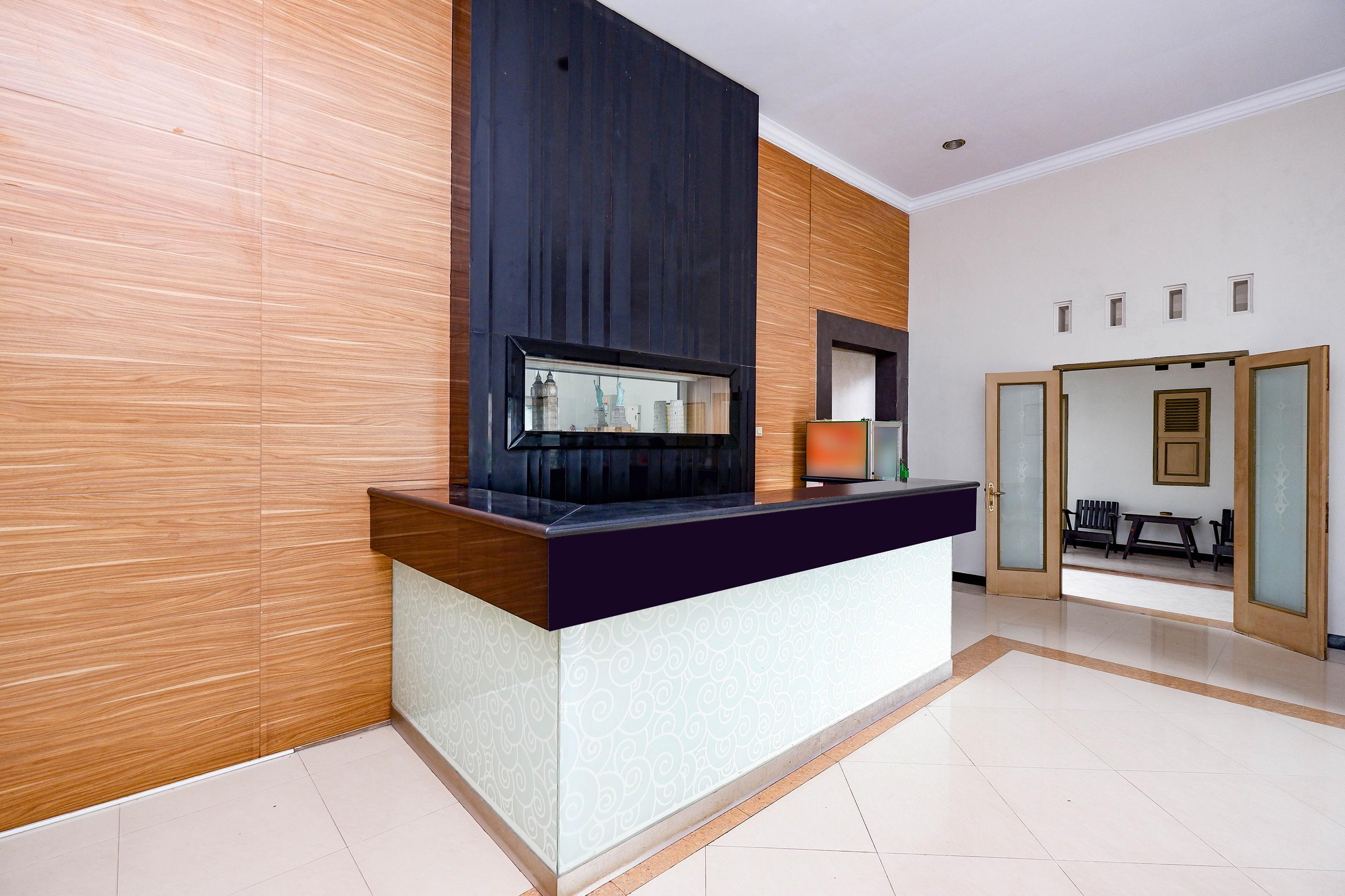 Hotel Oyo 2436 Kencana 2*